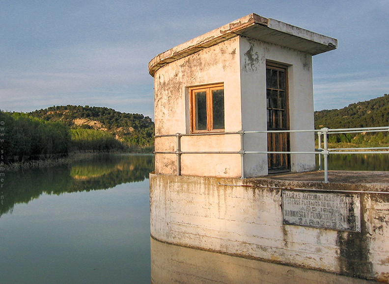 0394_Embalse_de_Ardisa_Huesca_Spain.jpg
