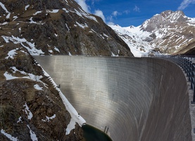 1100 6688-Embalse de Llauset Huesca Spain