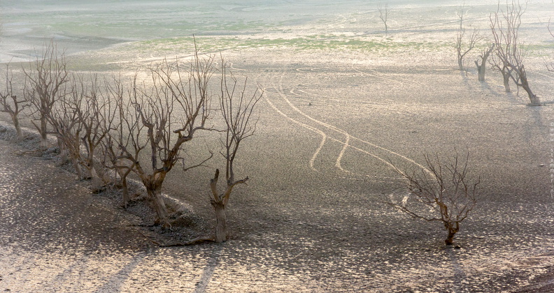 1101_0473_Embalse_El_Grado_Huesca_Spain.jpg