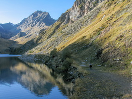 325 2587 Ibon de Llauset Huesca Spain