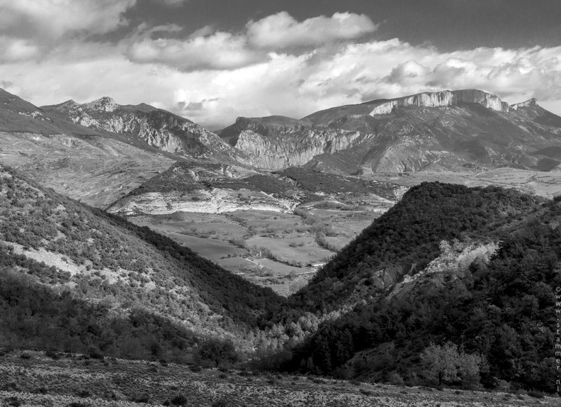 116840211_00565_Iscles_Huesca_Spain.jpg